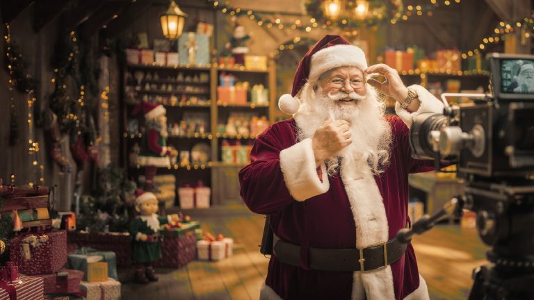 251217_ChristmasPostMain-80